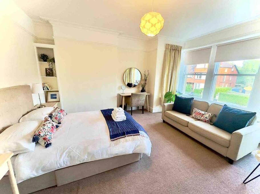 Spacious & Bright 3 Bed Harrogate Apartment Exterior photo